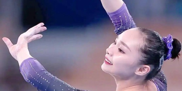 体操女神芦玉菲：比刘璇还美，25岁悄然成妈妈，孩子父亲竟是他！|全运会|亚运会|运动员|赛场|粉丝_新浪体育_新浪新闻